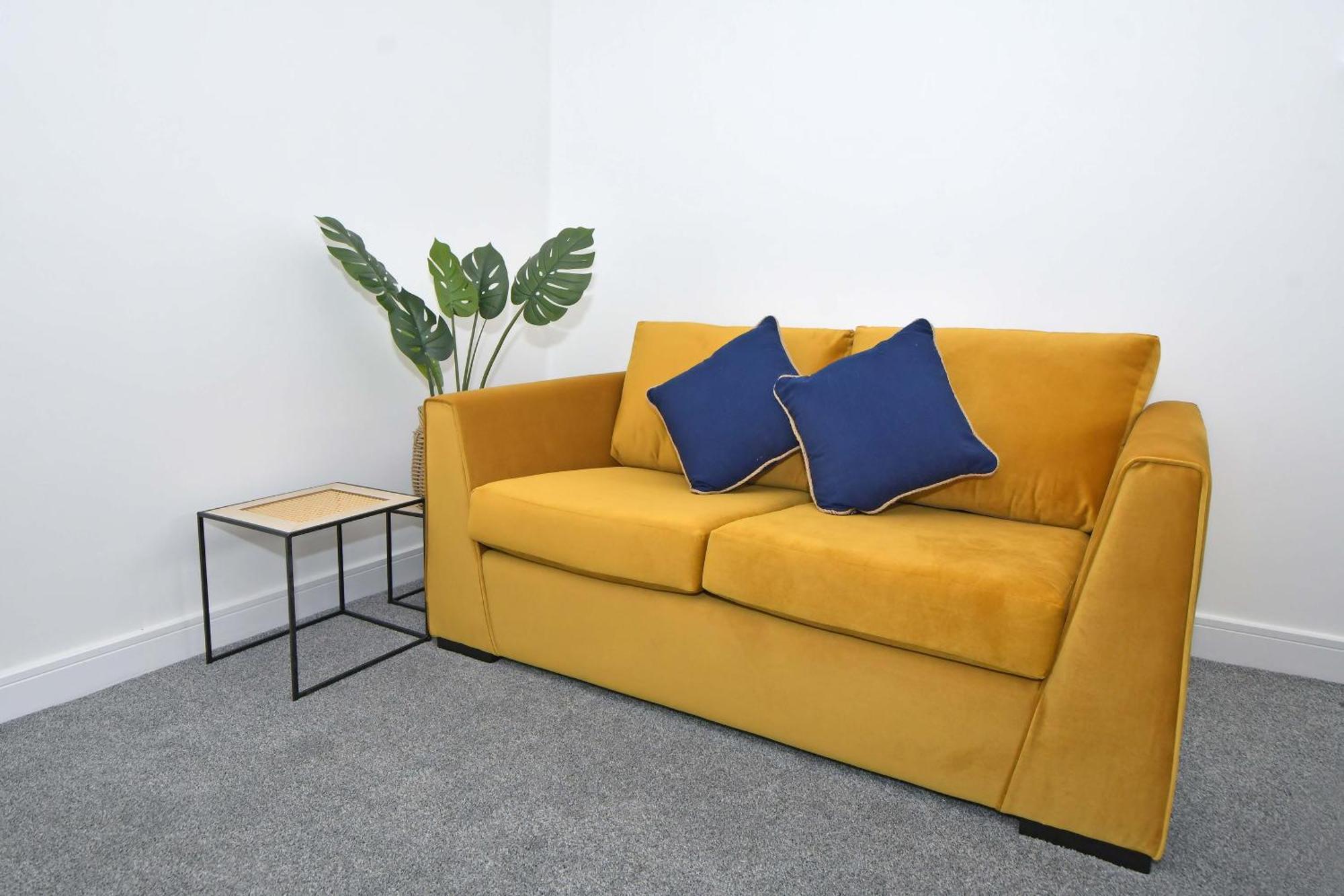 Sapphire Apartments By Yourstays - Luxury 2 Bedroom Apartments In Crewe Exterior foto